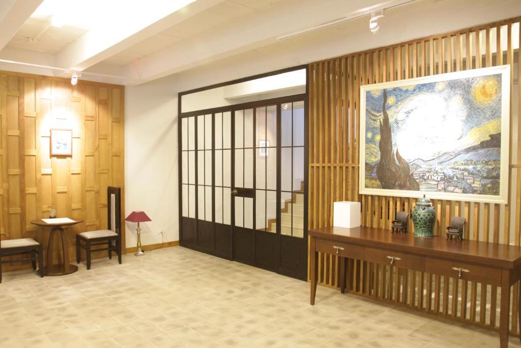 Baan Dinso Hostel@Ratchadamnoen Bangkok Exterior photo